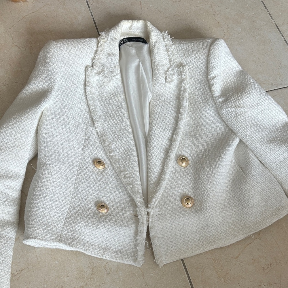 ZARA Size M Cropped White Tweed Double-Breasted Jacket